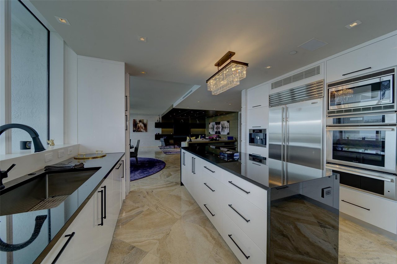 1 N Fort Lauderdale Beach Blvd 1906