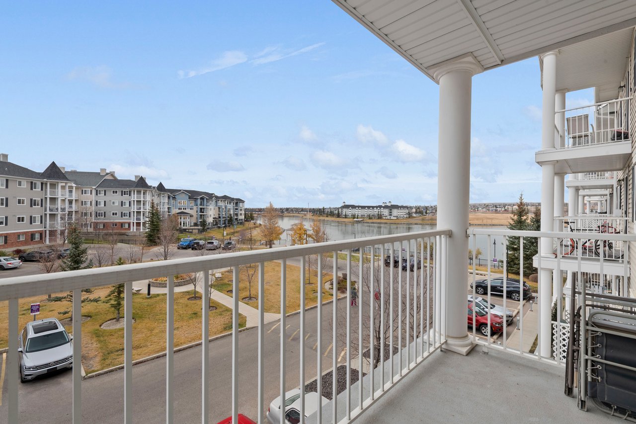 10 Country Village Park NE Unit: 3314