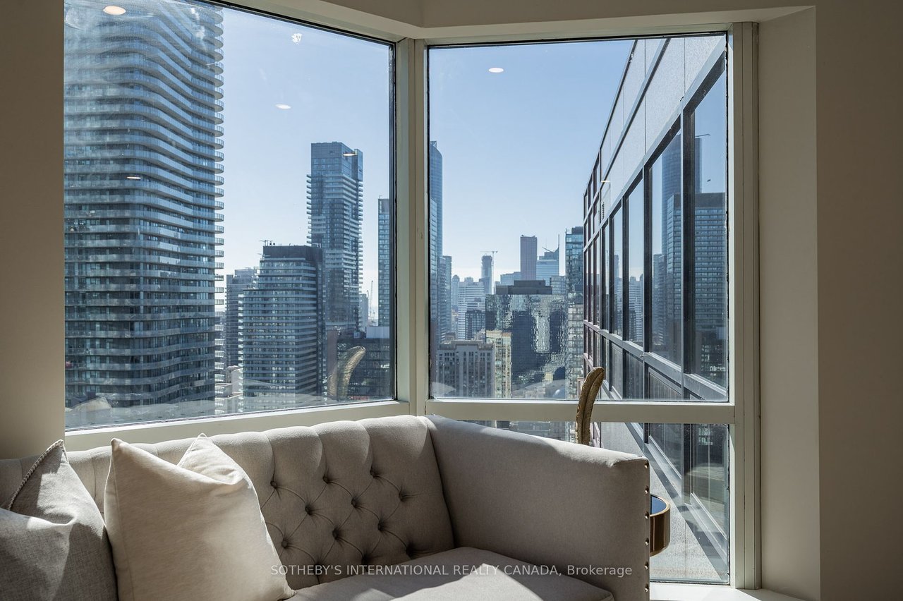 PENTHOUSE IN THE SKY