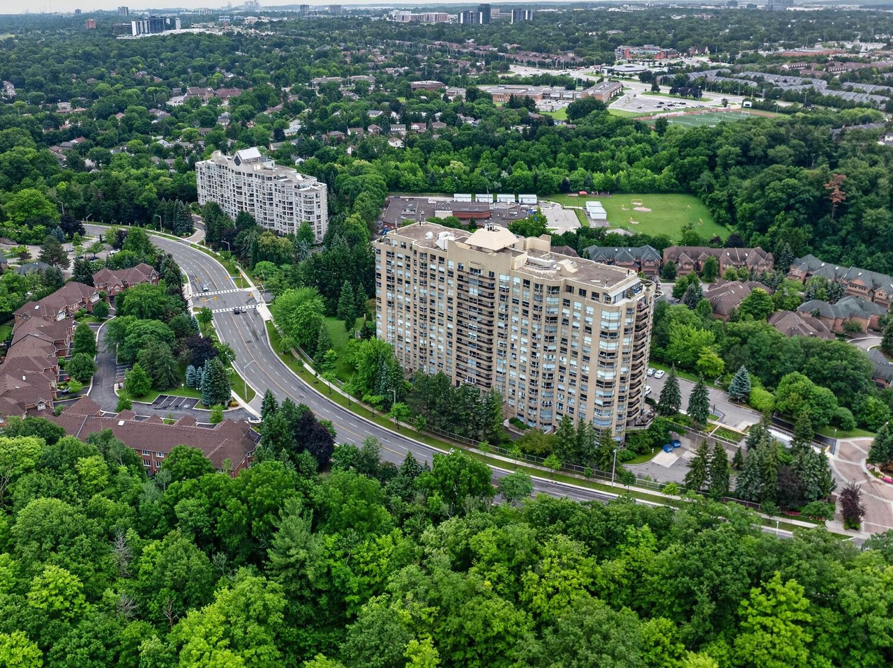 208-1800 The Collegeway