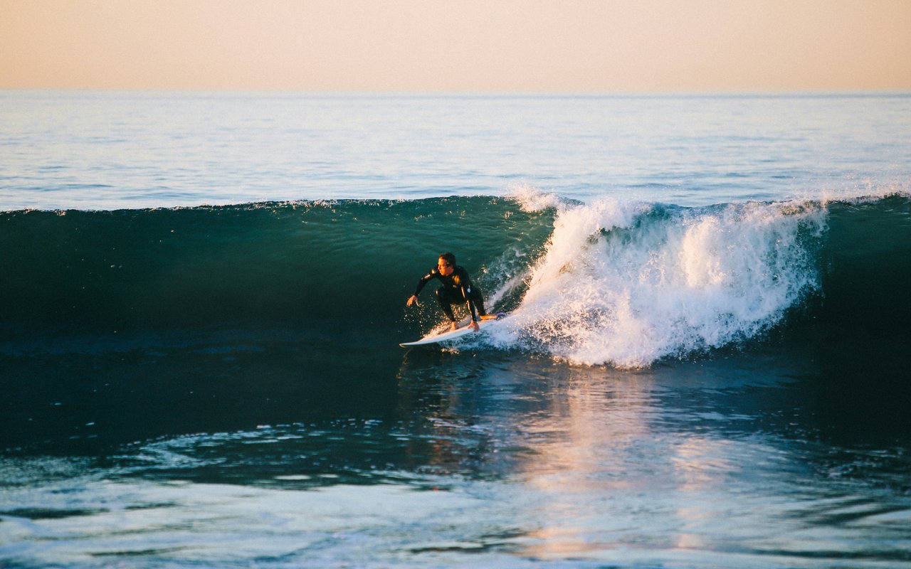 Arbor Awards a Surf Prescriptions Surfboard to Twins From Newport Elementary