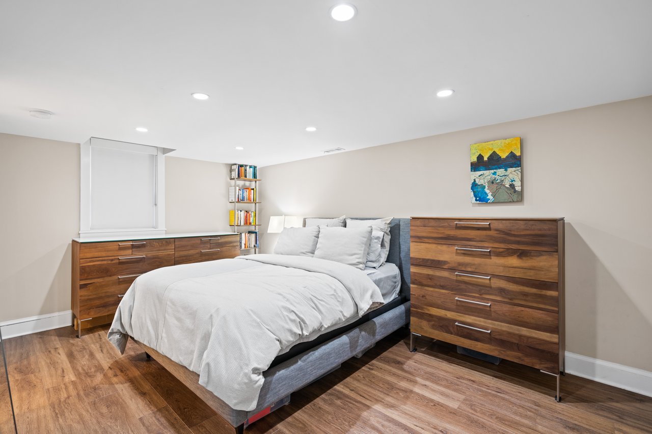 1726 17th St NW, Unit B1