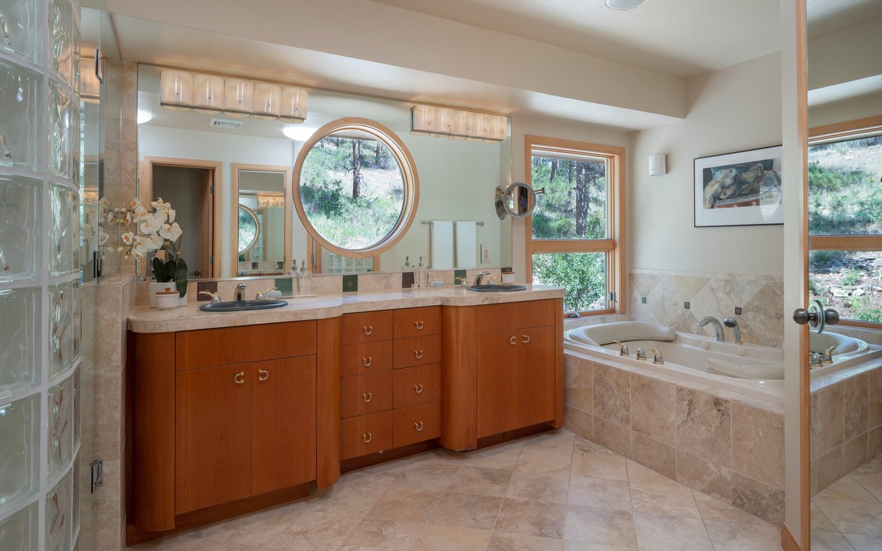 2881 N Lakeridge Trail