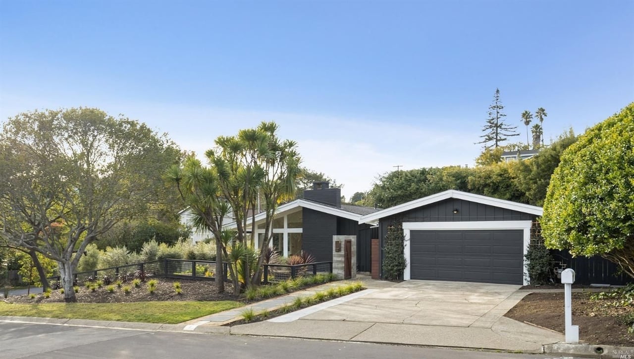 9 Bay Vista Dr