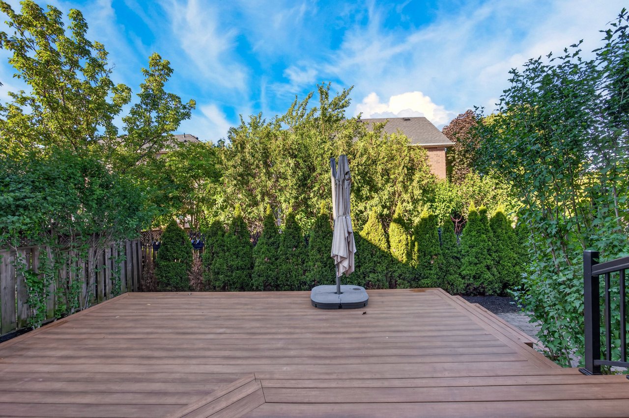 2201 Lapsley Crescent, Oakville