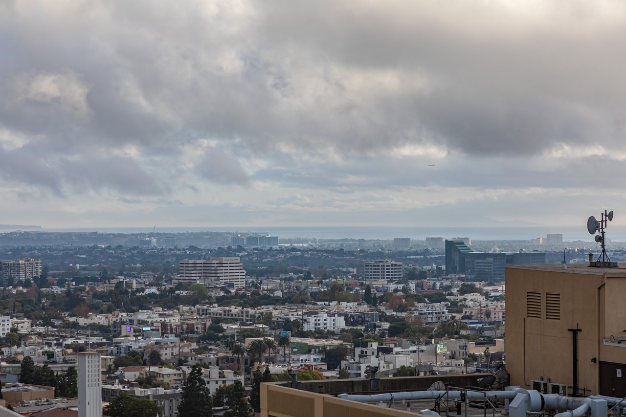 10727 Wilshire Blvd Unit: 1805, Wilshire Corridor