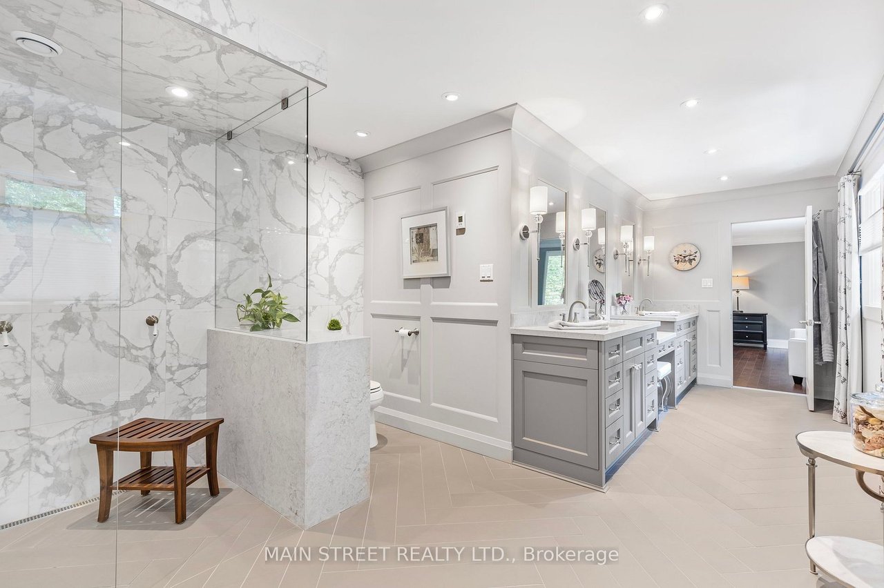 120 Willow Farm Lane, Aurora