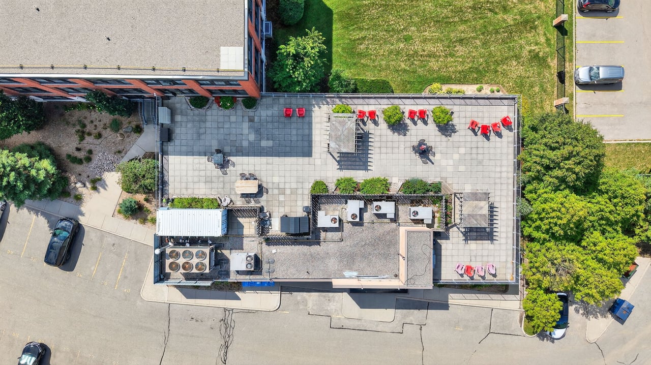 318 - 543 Timothy St, Newmarket