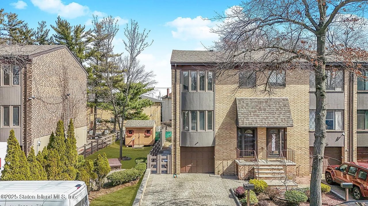 291 Hillbrook Drive