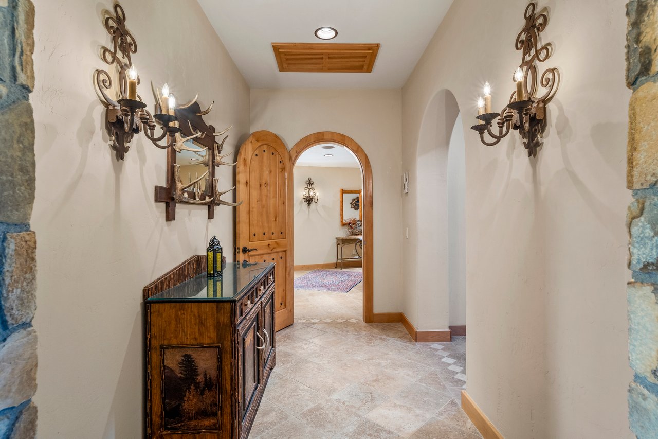 41290 Avenida Delores