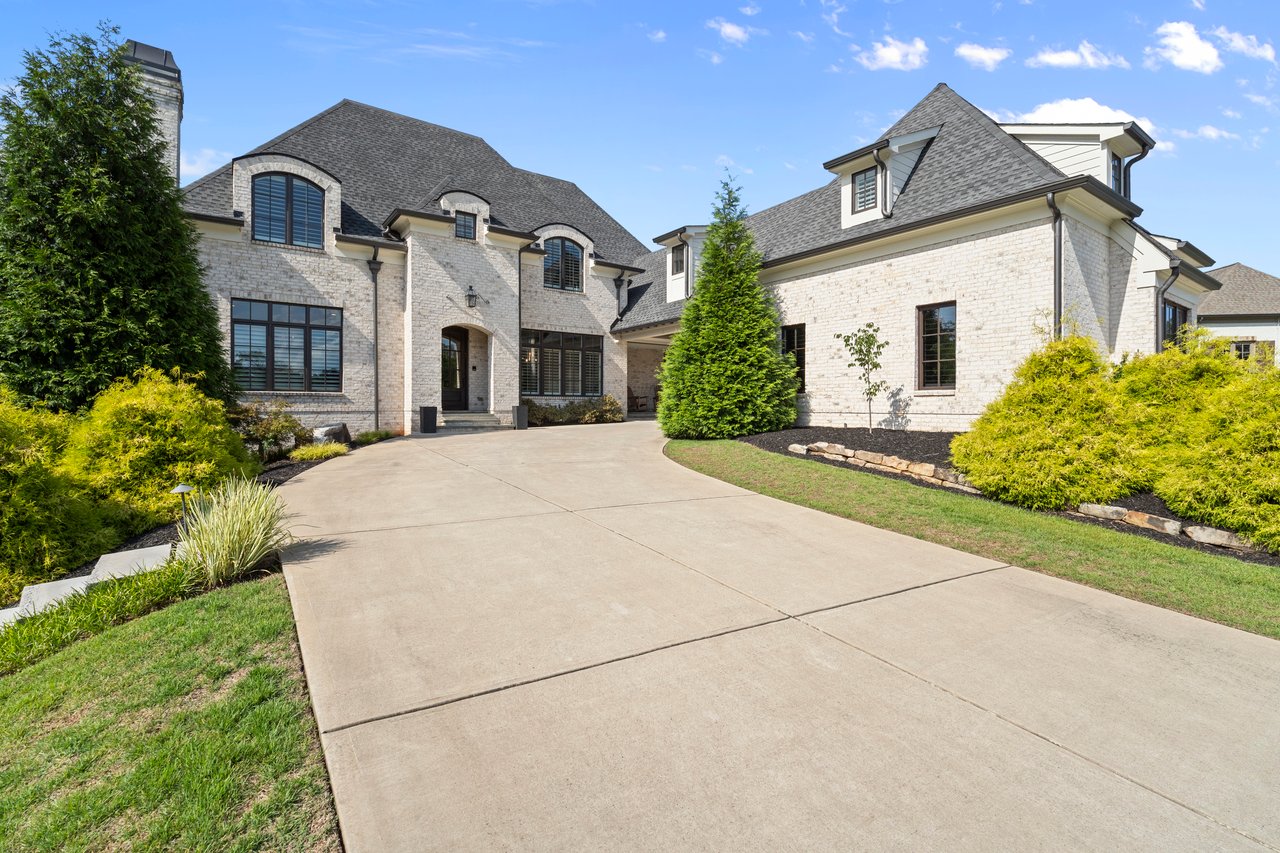  10160 Cedar Ridge Drive