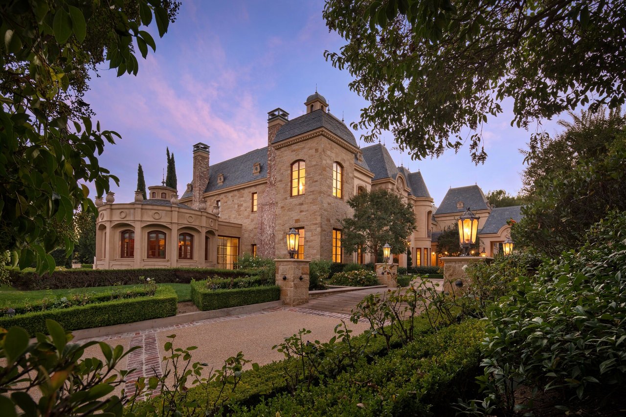 40 Beverly Park
