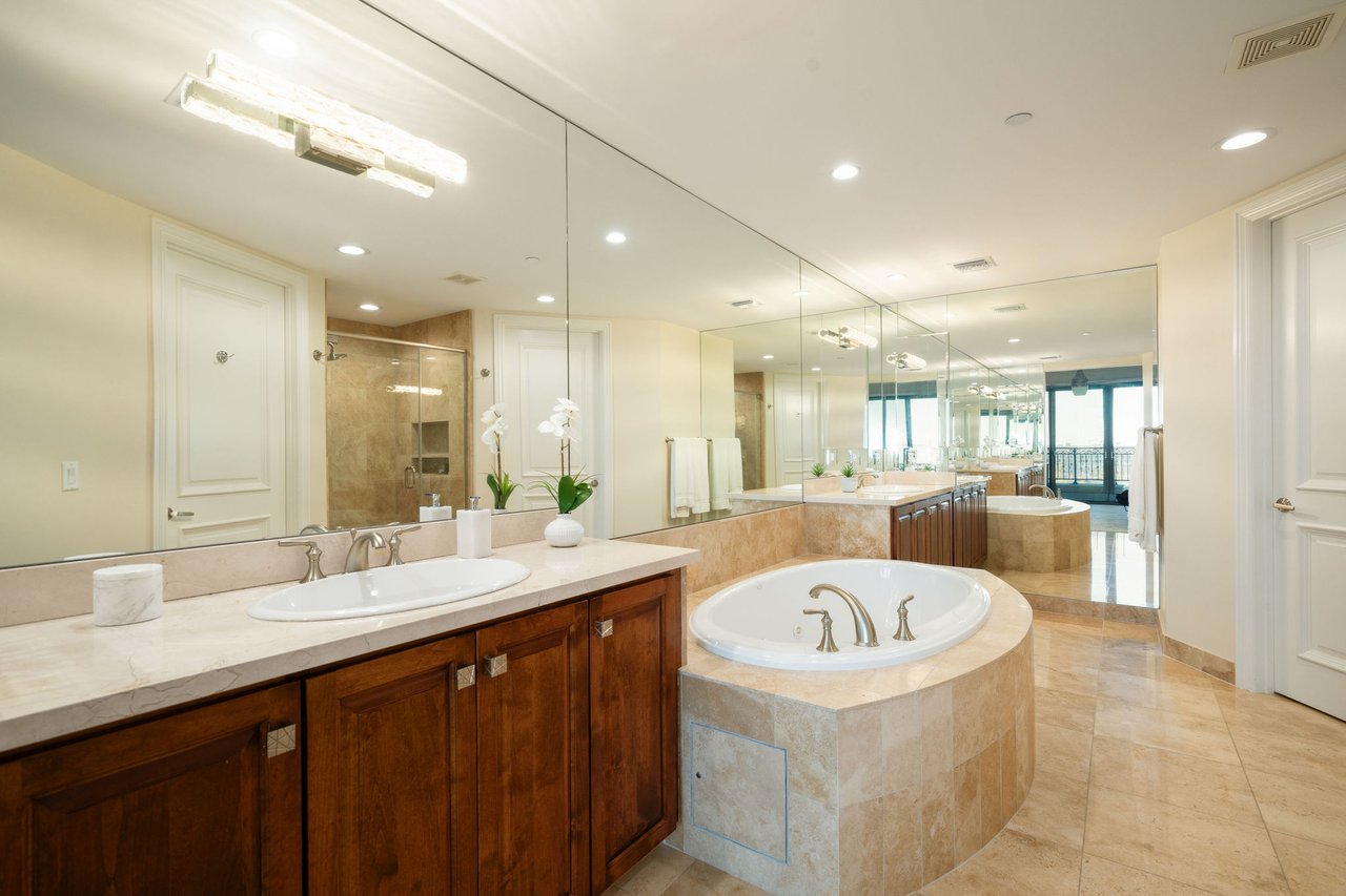 7181 E CAMELBACK Road 907