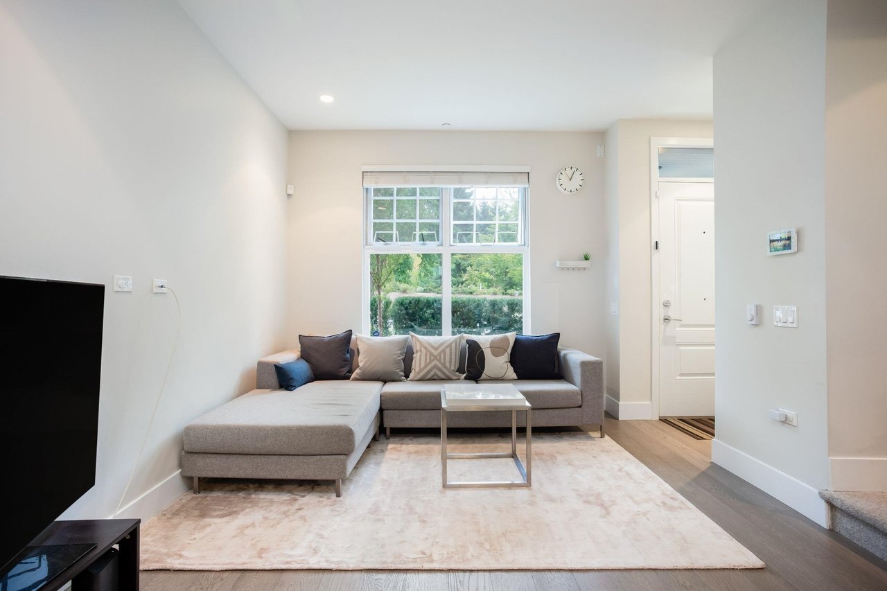 276 W 62nd Ave