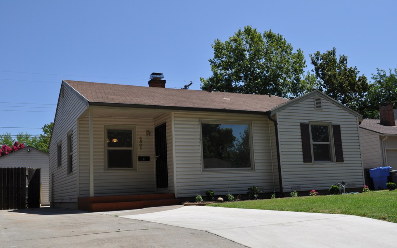  New Listing in Tahoe Park! 4301 61st Street Sacramento, CA 95820