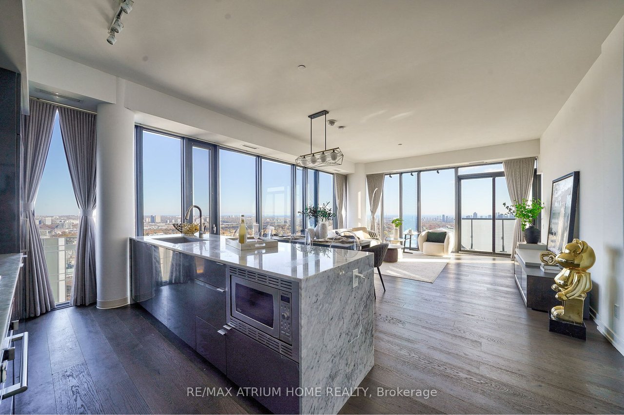 ONE-OF-A-KIND PENTHOUSE 