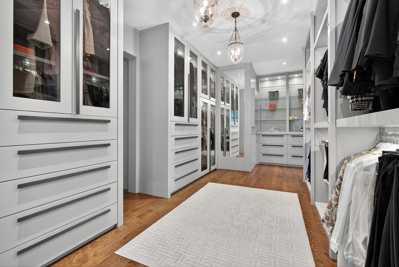 Chateau-Inspired