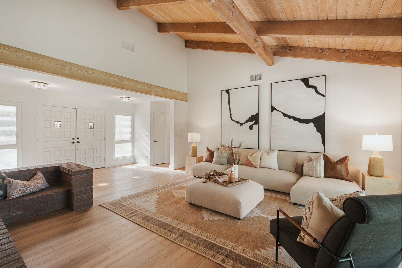 7817 E. Sandberg Lane