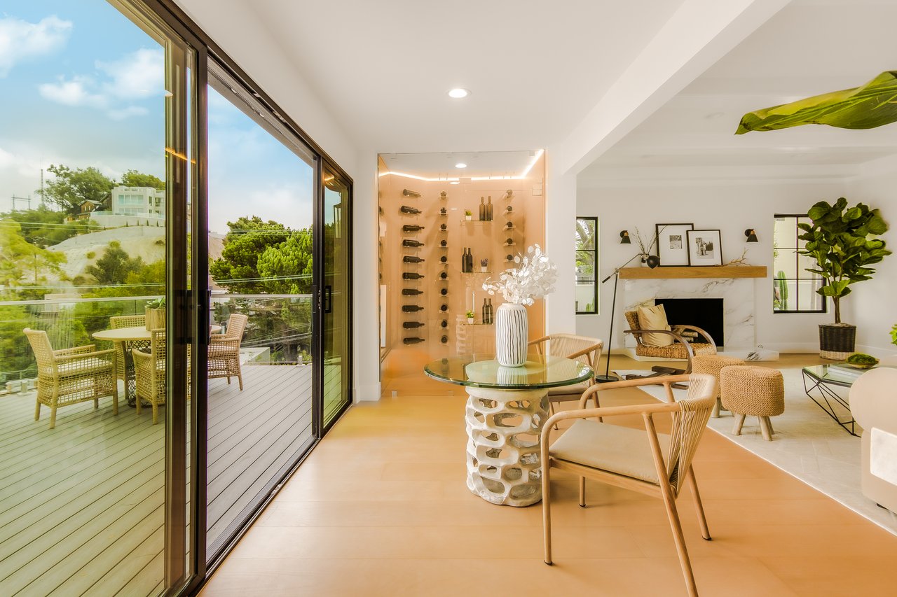 8921 Appian Way, Hollywood Hills