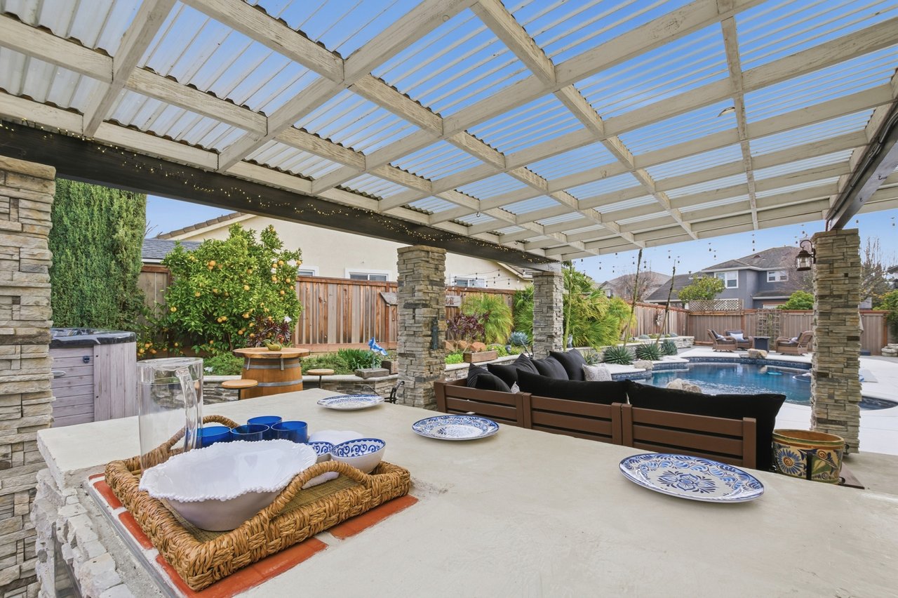 670 Hubbs Court, Benicia 