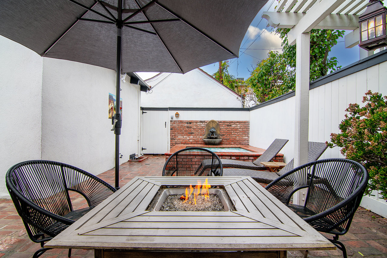 Sanctuary Paradise, N Citrus Ave, 90036