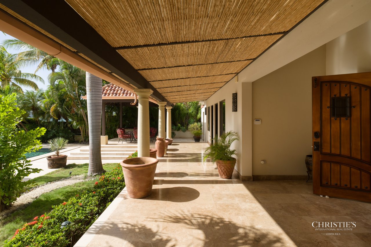 Casa Playa Bonita | Beachfront Luxury Estate in Playa Flamingo