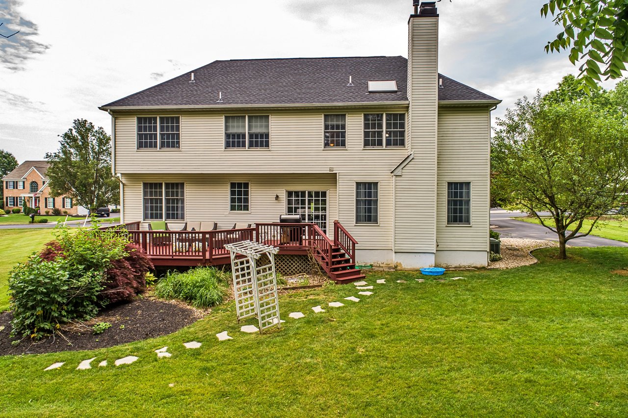 2321 Cross Creek Road