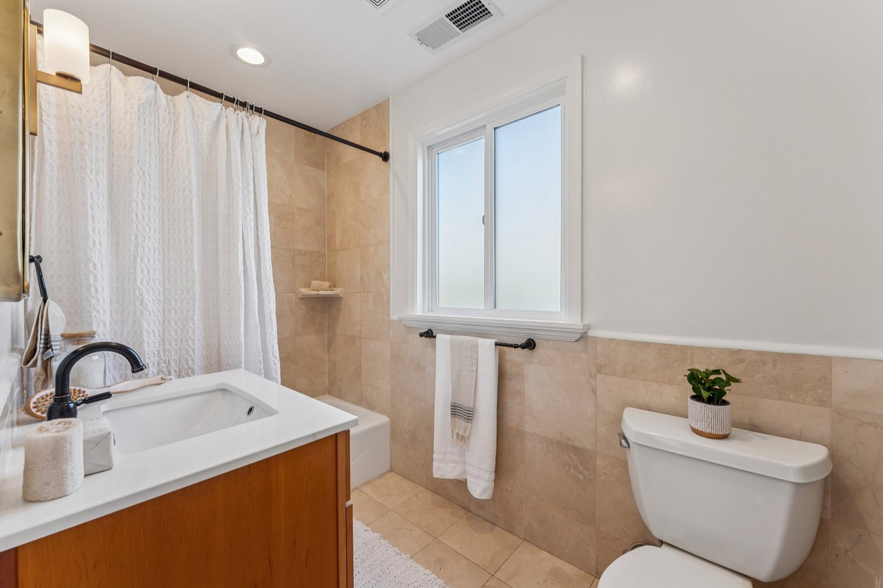 688 57th St, Oakland, CA