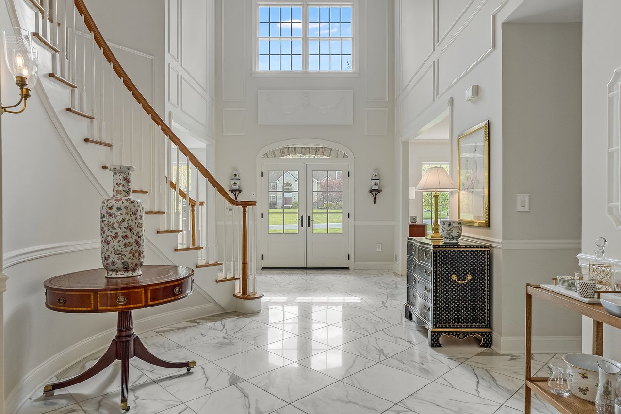 82 Woodman Ln