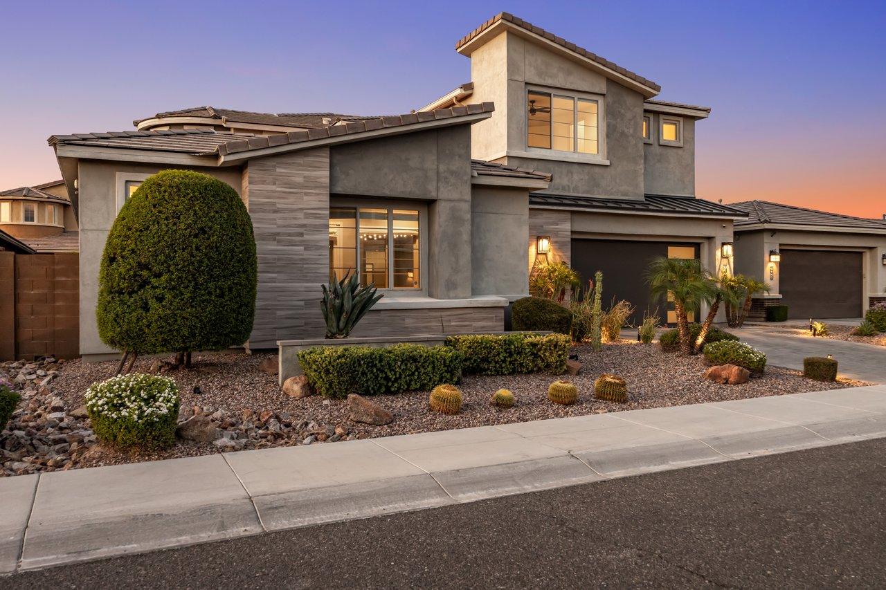 3020 E LOS GATOS Drive