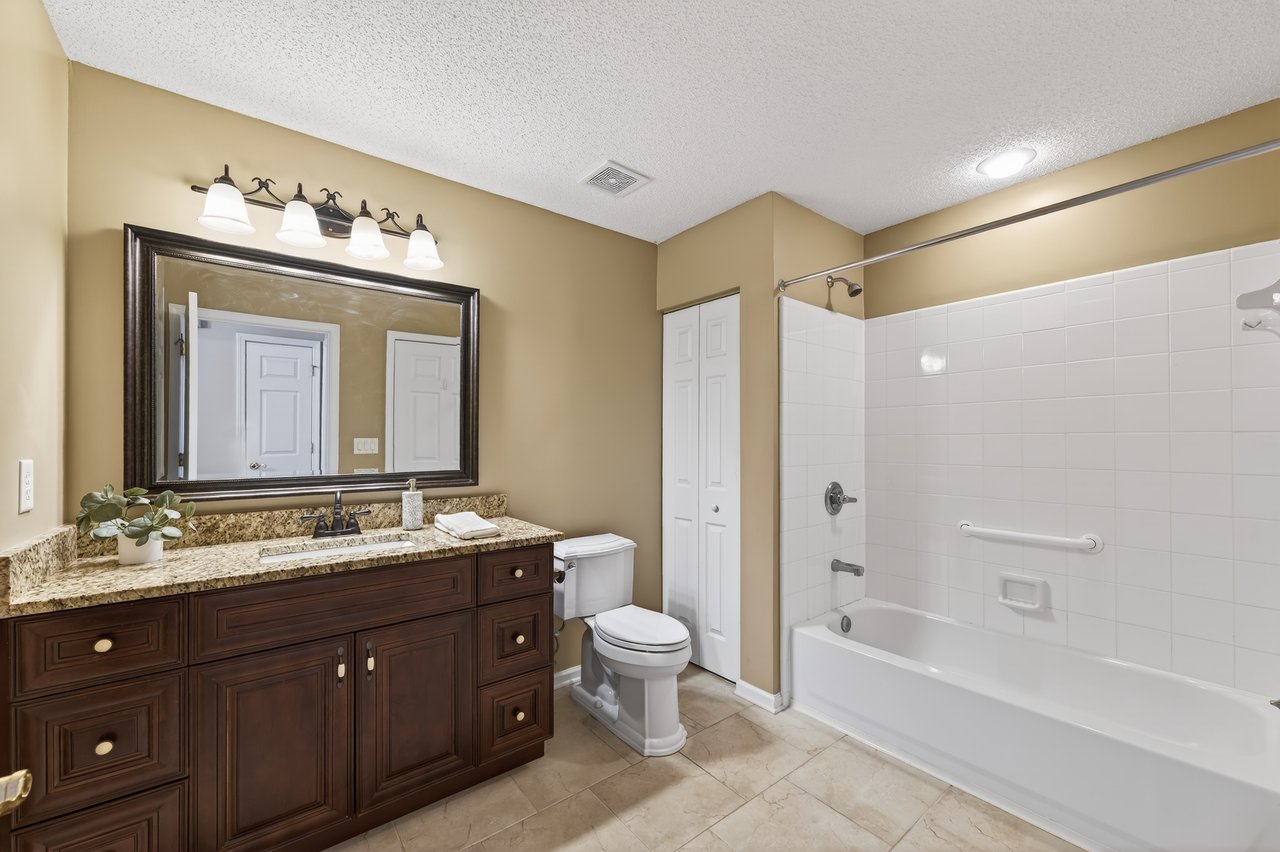 1200 Sweet Apple Circle