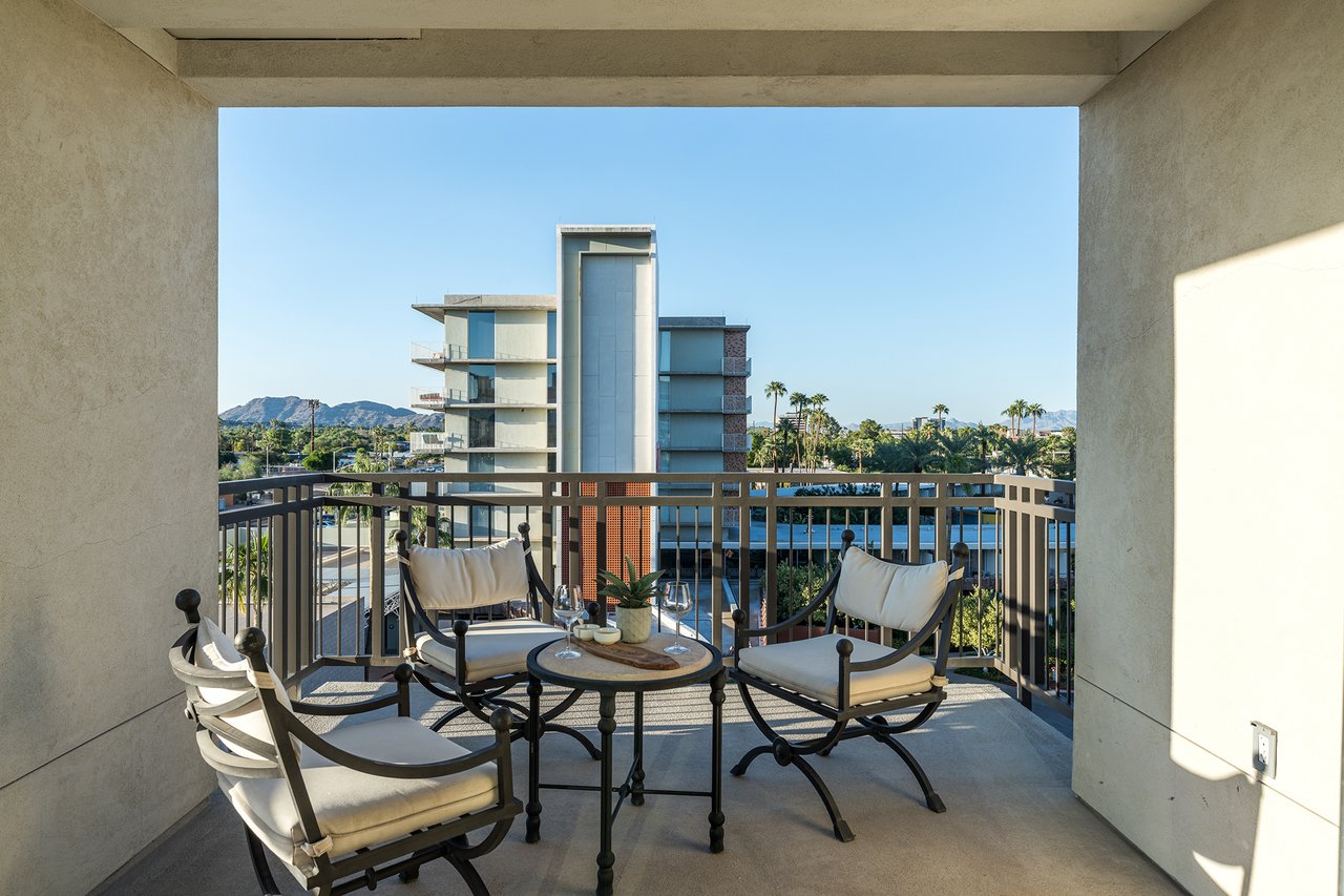 6803 E MAIN Street, 5511