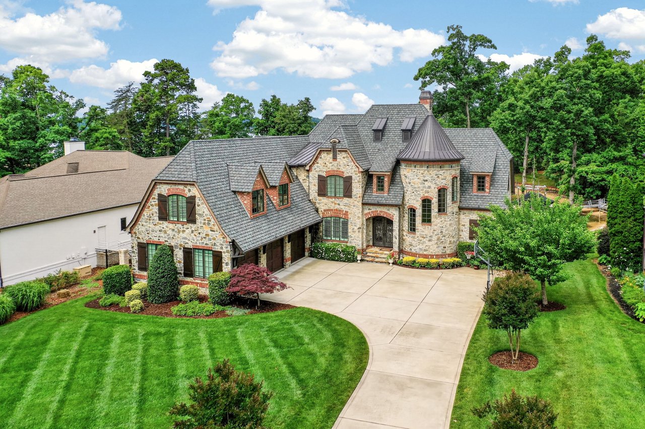 Private Exclusive Listing