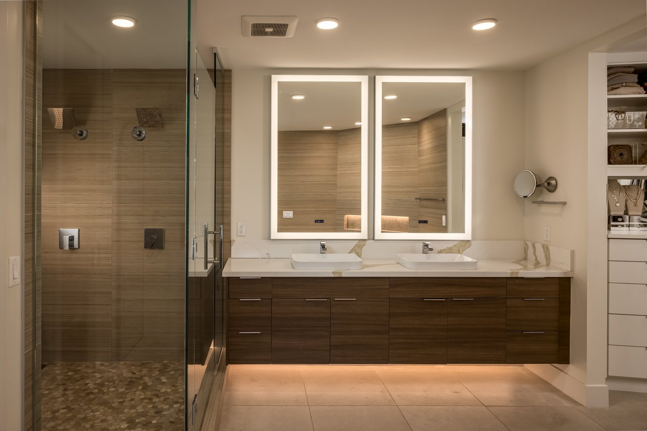  Downtown Carlsbad Coastal Residence 