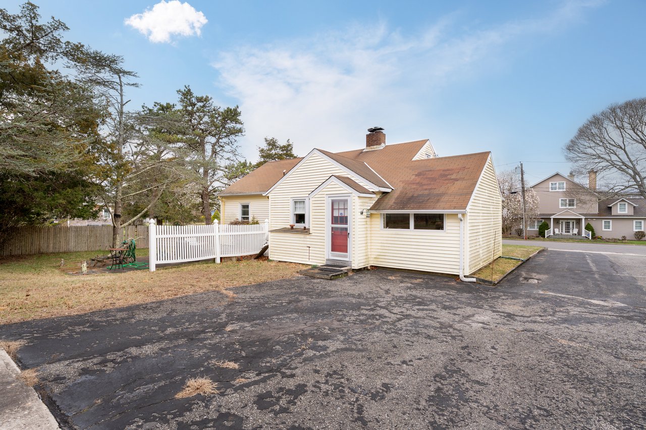 12 Bishop Avenue