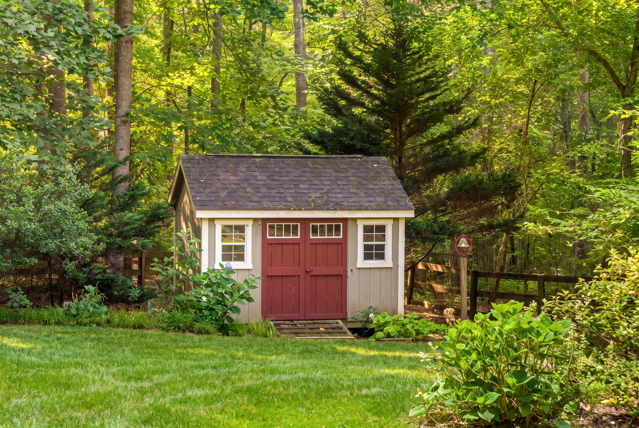 805 Pinehurst Drive, Woodstock, GA | Thoughtfully Updated Ranch Home on a Beautiful One-Acre Lot