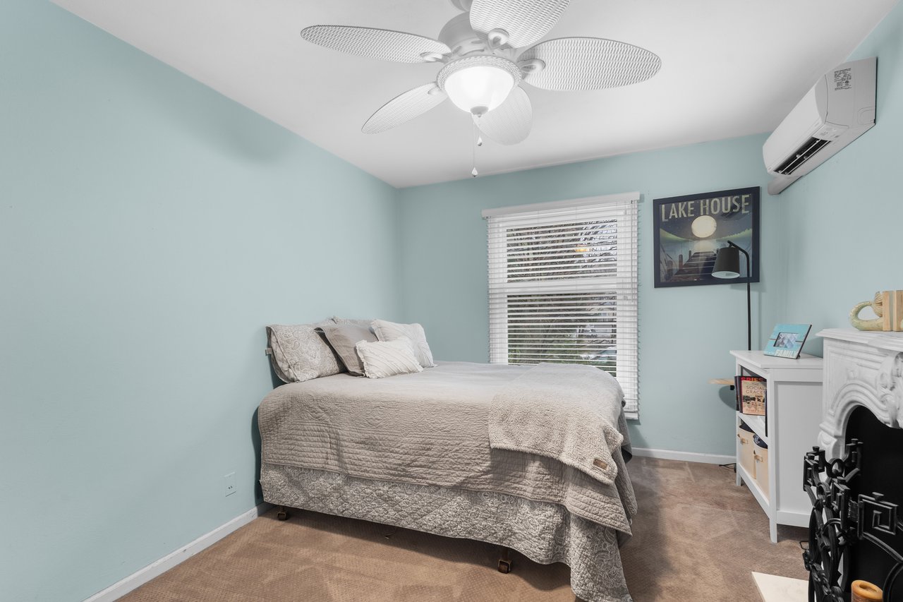 1305 W. Main St. Unit 202 Lake Geneva, WI 53147