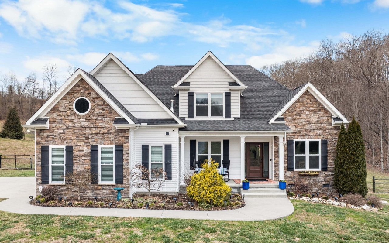 Wallace Luxury Spotlight | 1151 Park Lane Andersonville, TN 37705