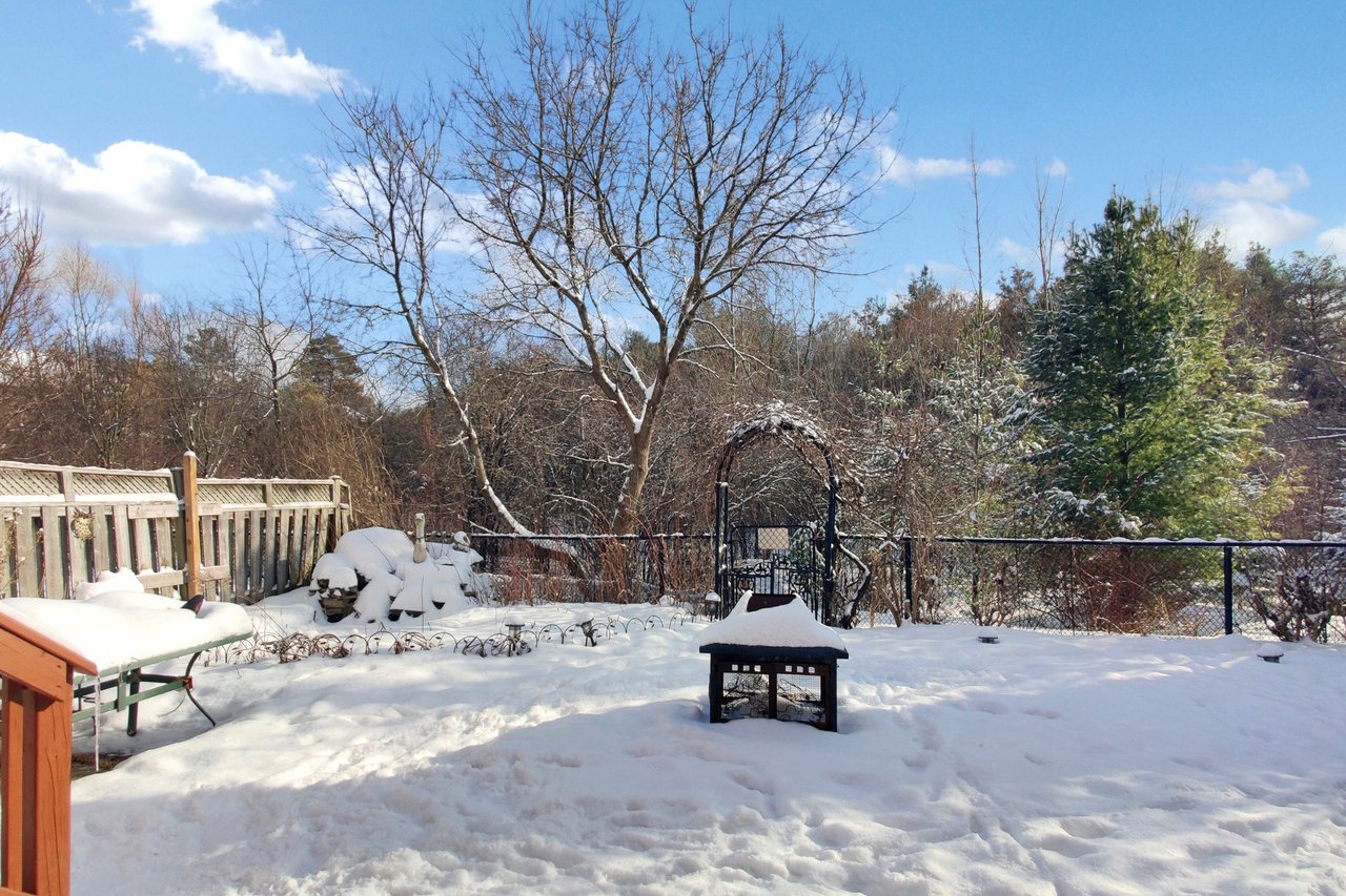 189 Humberland Dr