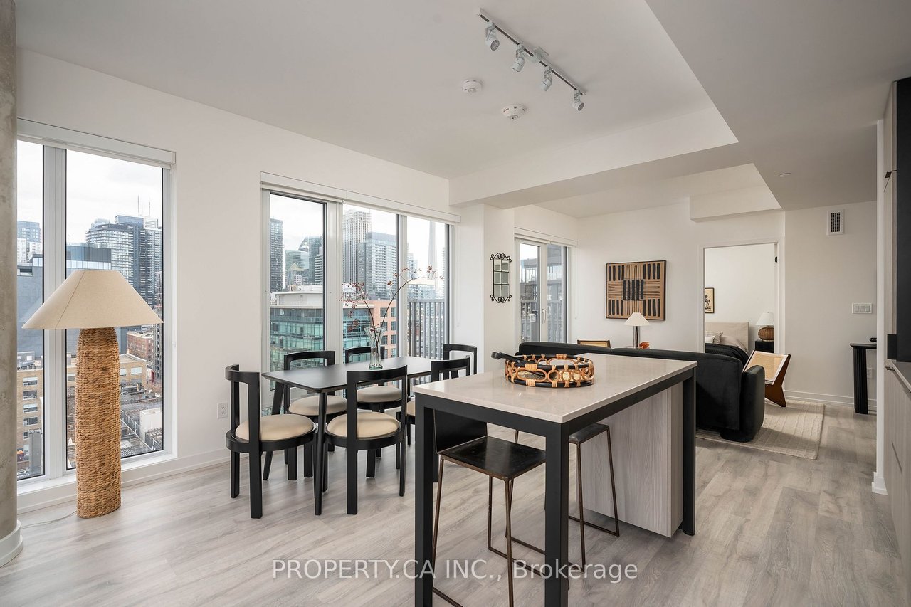 LUXURY LIVING AT RUSH CONDOS 