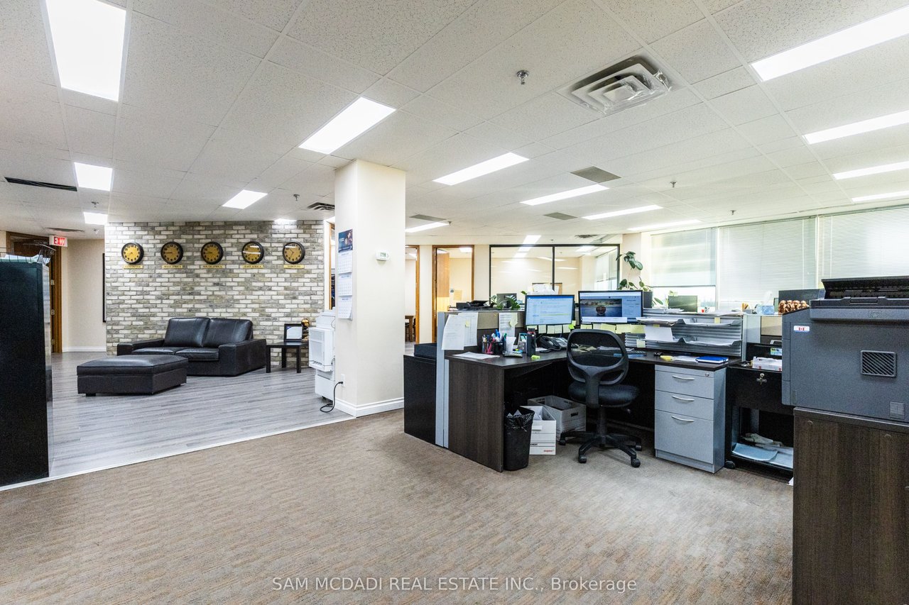 2800 Skymark Ave, #309