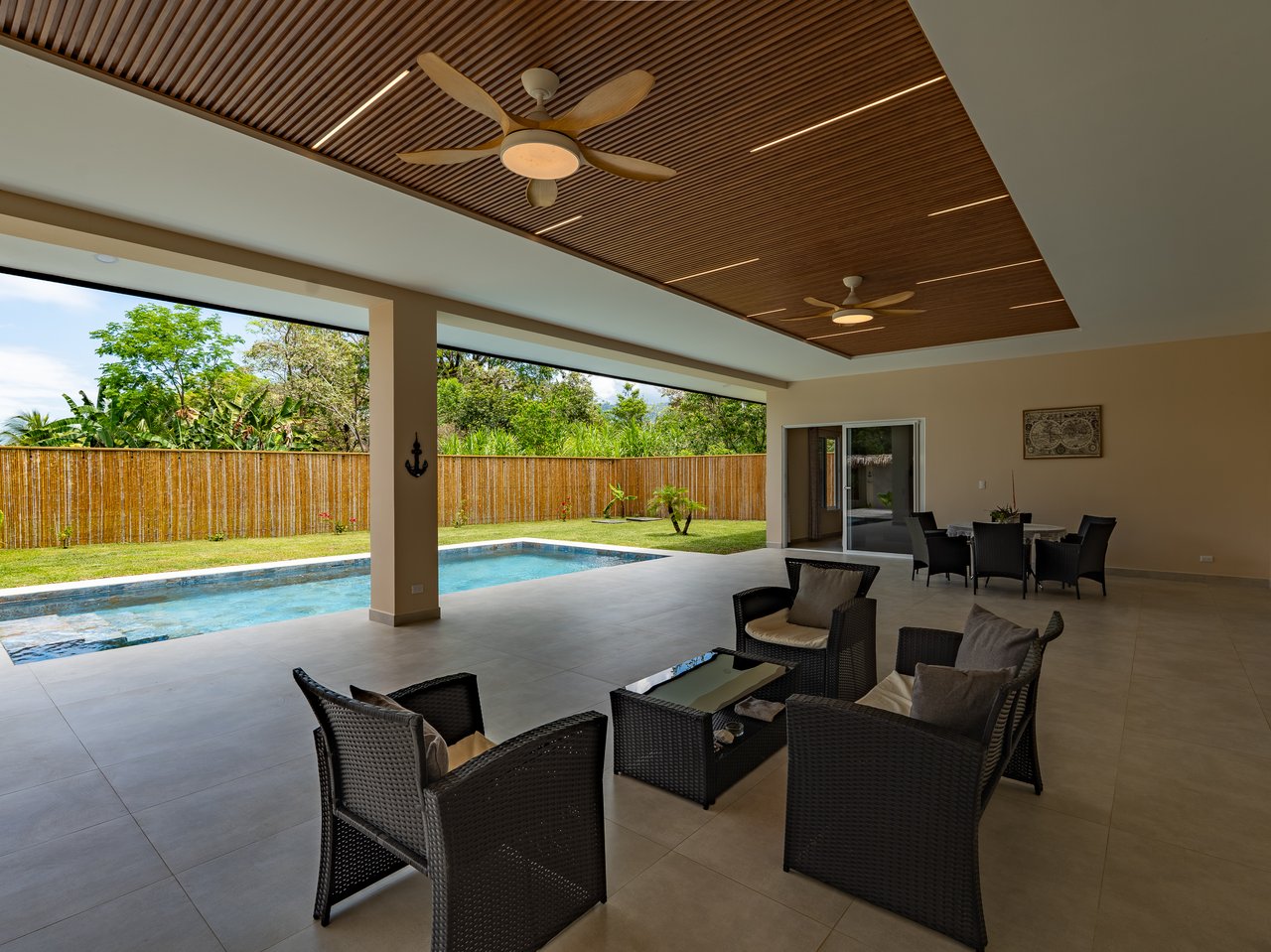Refined Tropical Home in Uvita, Costa Rica | Walk to Beach & Parque Nacional Marino Ballena