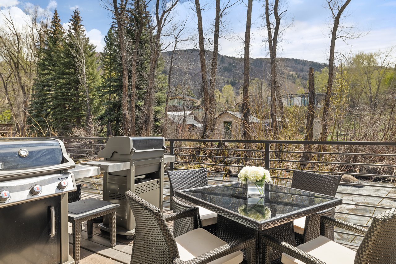 Luxury Riverfront Rental