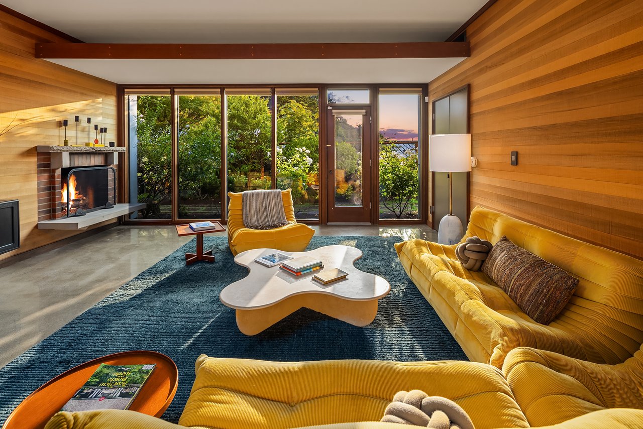 4343 W McLaren Street