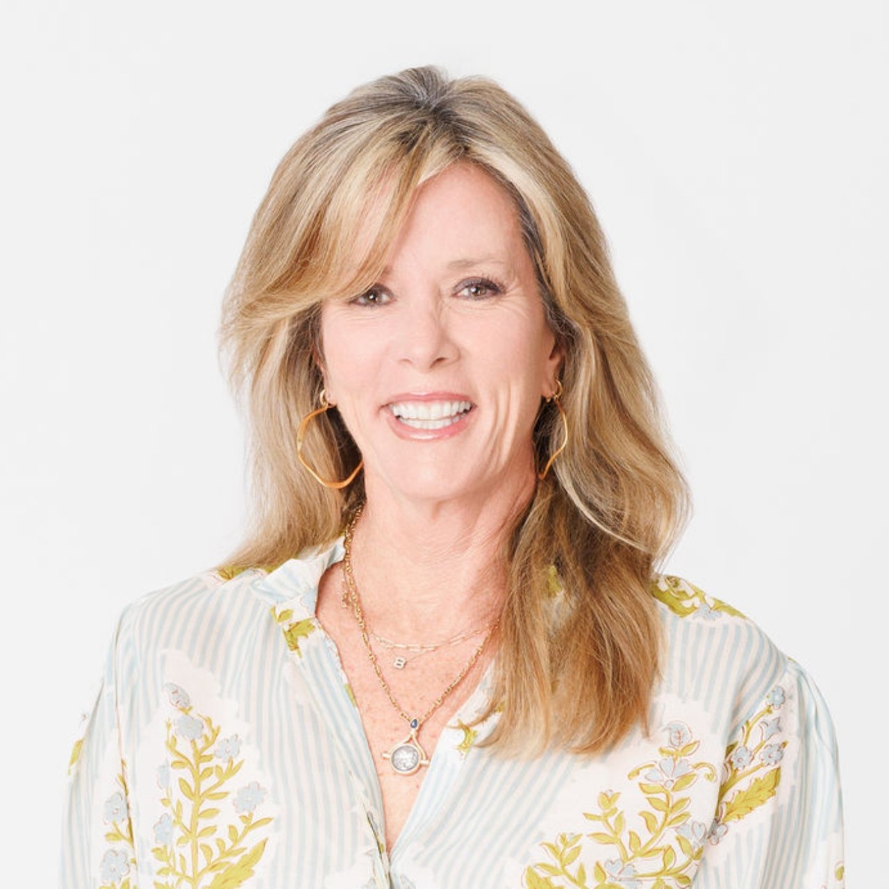 Lynne Anderson Hilton Head Island, SC Real Estate Agent Headshot