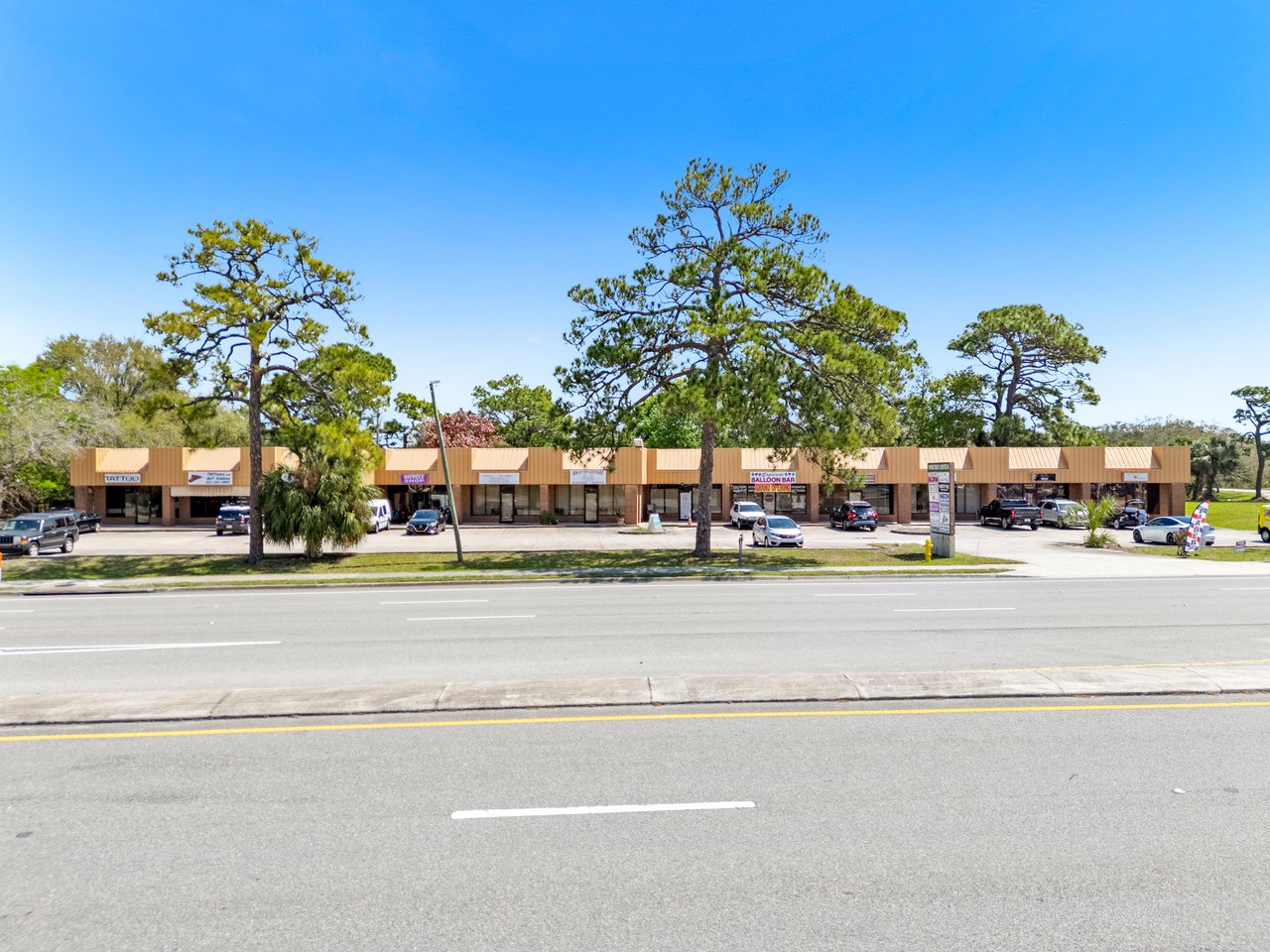 2715 N Harbor City Blvd