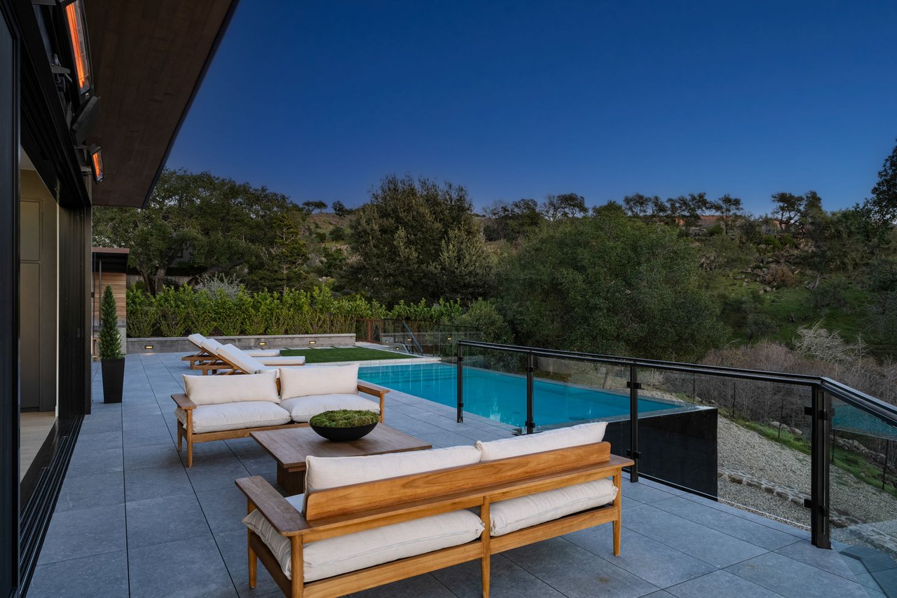 105 Canyon Drive
