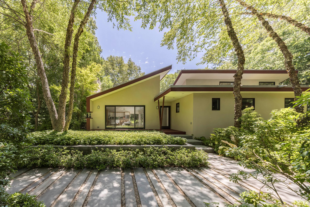 3 Whale Rock Ln., East Hampton