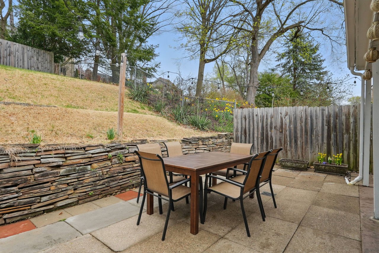 1450 Mohican Dr