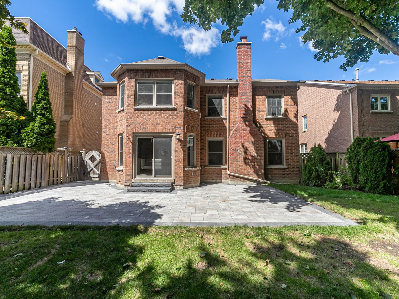 19 Willett Crescent
